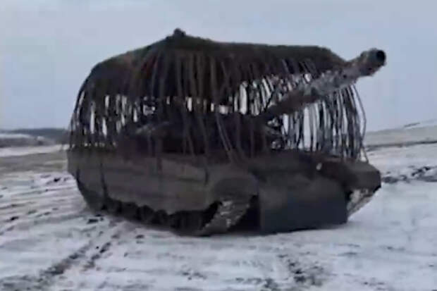 Российский танк из «Безумного Макса» выдержал свыше 40 попаданий украинских дронов