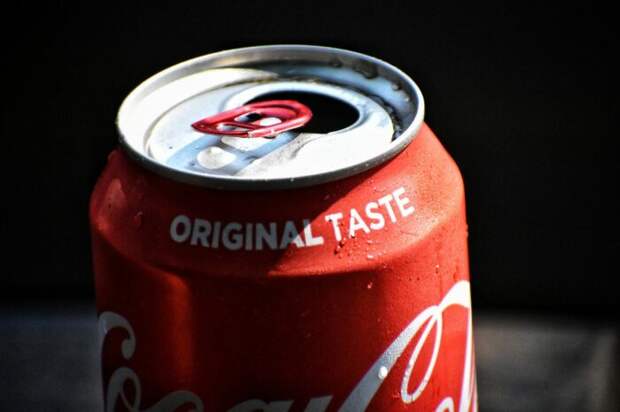 Поверхности неизбежно вступают с содержимым в химическую реакцию. /Фото: pexels.com. Поверхности неизбежно вступают с содержимым в химическую реакцию. /Фото: pexels.com.