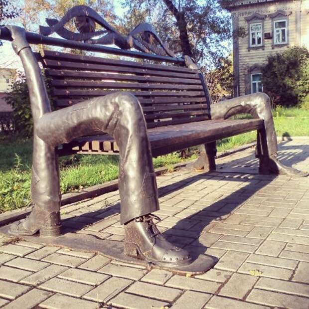Необычные и прикольные скамейки со всего света (30 фото)