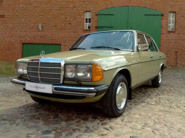 Новенький законсервированный Mercedes-Benz E-class W123 (1)