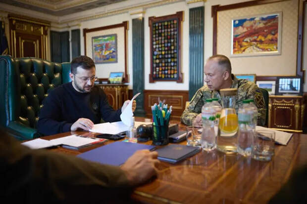 Украинский ресурс: Угледар исчез из сводок ВСУ и прессы, офис Зеленского запретил любое упоминание города