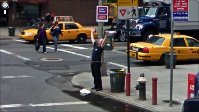 Неординарные снимки из сервиса Google Street View (47 фото) Неординарные снимки из сервиса Google Street View (47 фото)