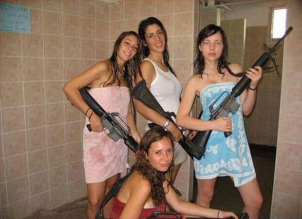 Девушки, которые занимаются непонятными вещами. Часть 7. (45 фото)