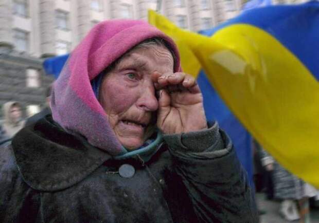 Как киевская власть издевается над стариками и больными