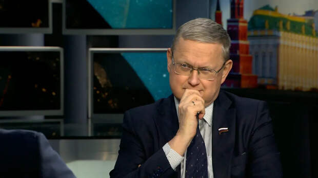 Делягин поговорил с собственным ИИ-двойником. Но беседа не заладилась: "Я даже немного вспылил"