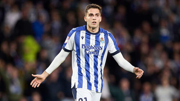 Журналист Санде: «Реал Сосьедад» ищет Захаряну новый клуб