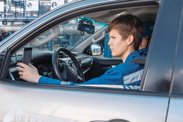 Gazprom_neft_taxi