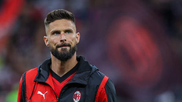 Жиру объявил об уходе из «Милана» по окончании сезона