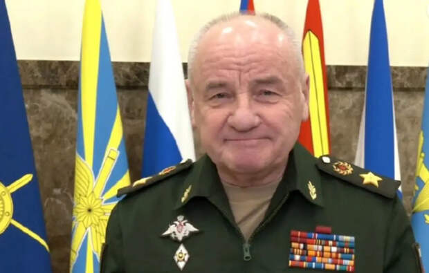 Генерал Попов вёл себя, как хозяин – увольнял, назначал. Теперь он в "Лефортово", передвигается на ходунках