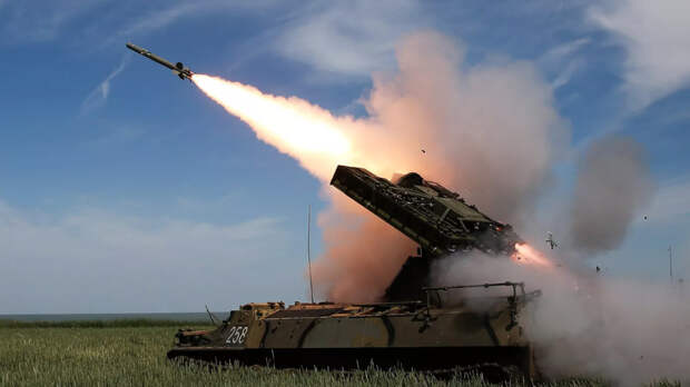 Угрозу ракетной опасности объявили на территории Курской области