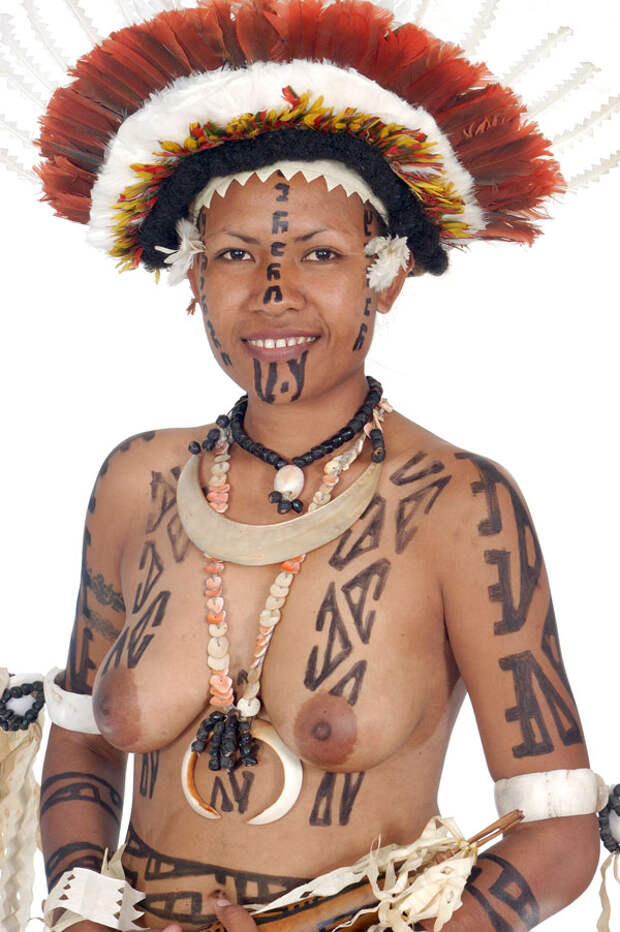 голая папуасская женщина фото