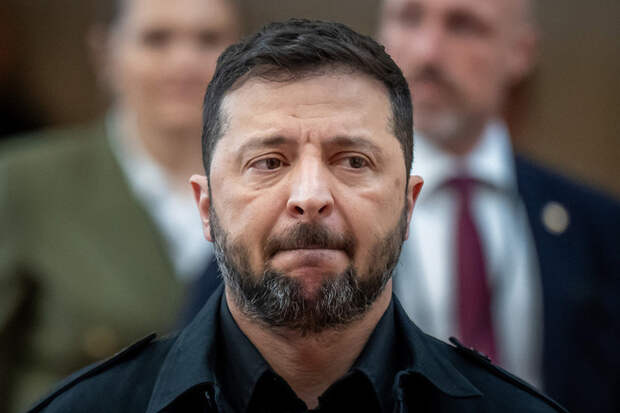 Зеленский рассказал о сотнях выпущенных по Украине ударных дронов