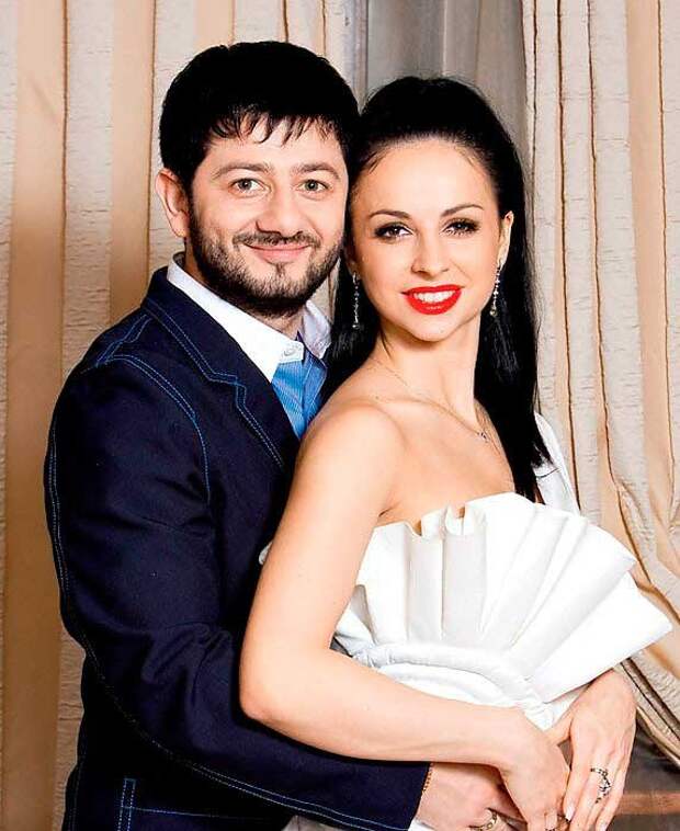 резиденты Comedy и их жены