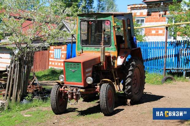 Какие старые автомобили можно встретить в деревнях? Автомобили СССР, ретро авто