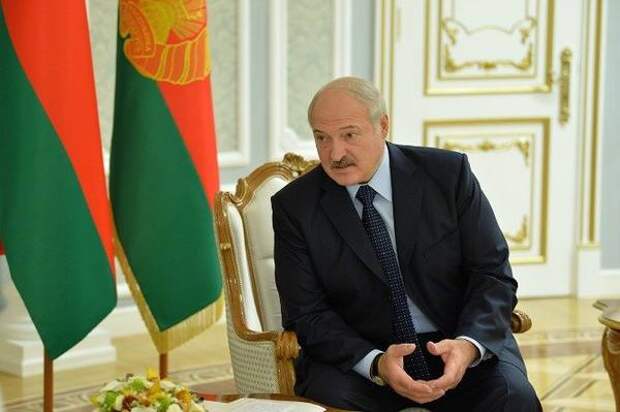 Белоруссия закрывает границу с Литвой и Польшей. Лукашенко обратился с призывом