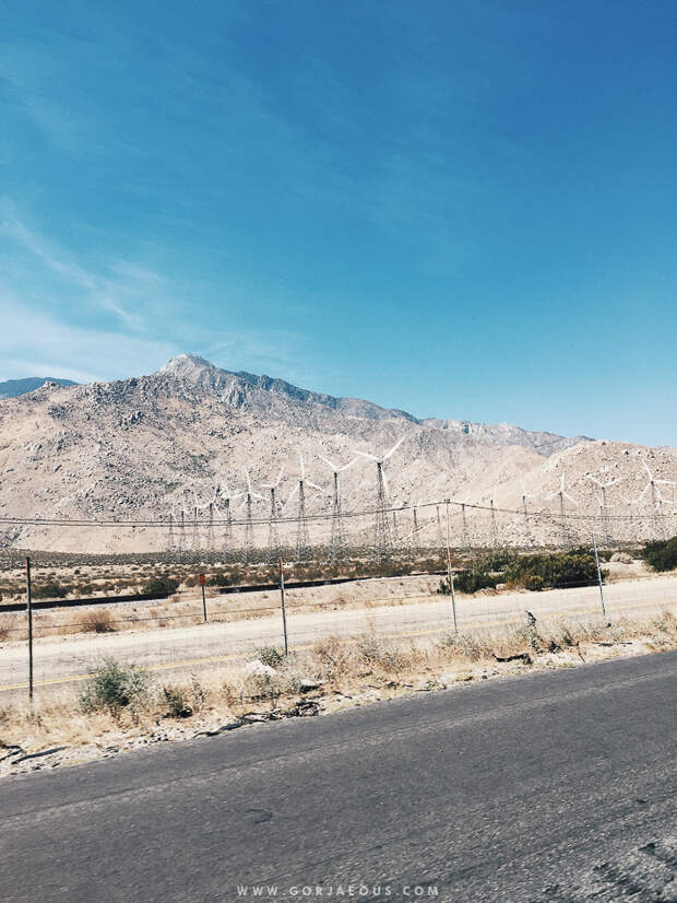 Palm-Springs-Aerial-Tramway-00.jpg