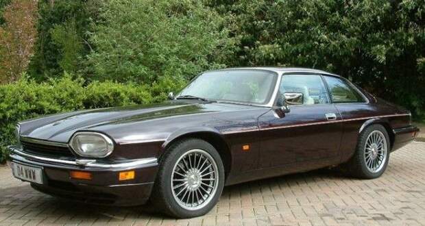 Спортивный автомобиль Jaguar XJ-S с двигателем V12. Спортивный автомобиль Jaguar XJS с двигателем V12