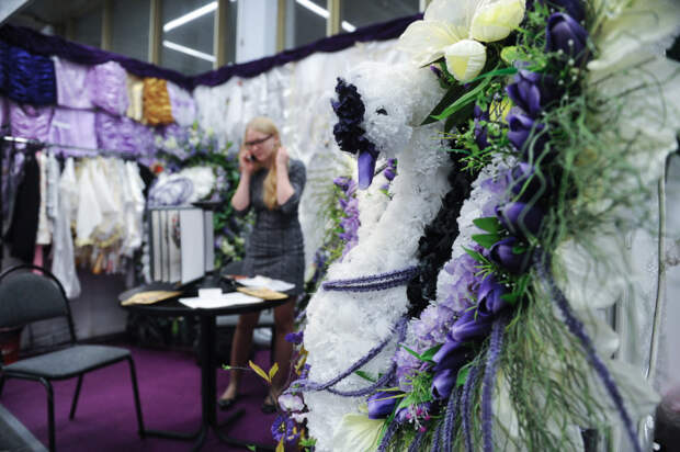 Выставка похоронной моды в Москве (50 фото)