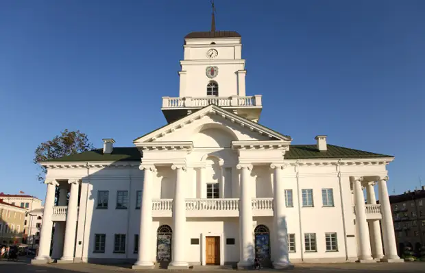 Городская ратуша минск фото