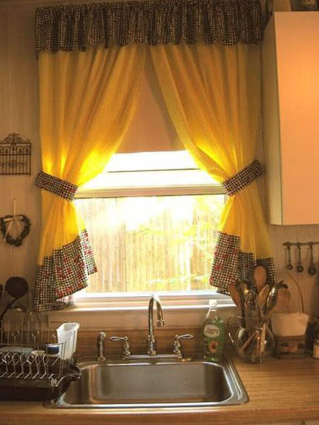 Фото штор для маленькой кухни