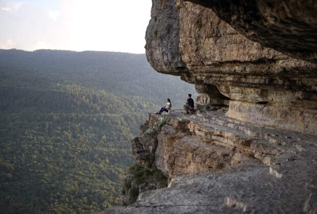 Тайна трех смертей: у роковой пещеры в Сочи погибают туристы
