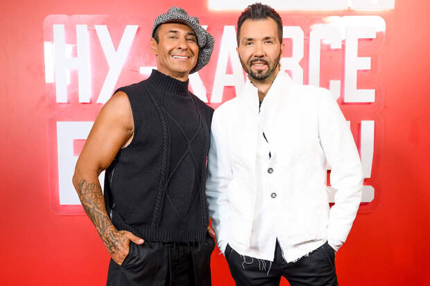 Певец Денис Клявер не исключил воссоединения группы "Чай вдвоем"