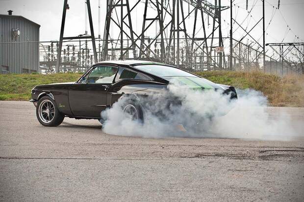 Ford Mustang 1968 с 800-сильным электродвигателем Ford Mustang 1968 с 800-сильным электродвигателем ford, mustang, авто, тюнинг, электромобиль