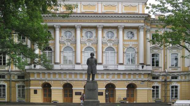 В Гатчине появится памятник педагогу Константину Ушинскому