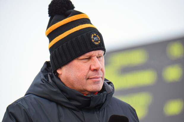 Губерниев оценил приглашение в КХЛ обвиненного в домашнем насилии канадского тренера