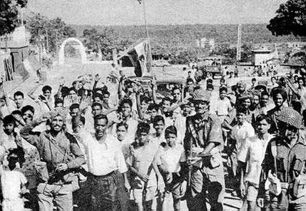 Жители Гоа встречают индийскую армию, 1961 год - Конец Португальской Индии | Военно-исторический портал Warspot.ru