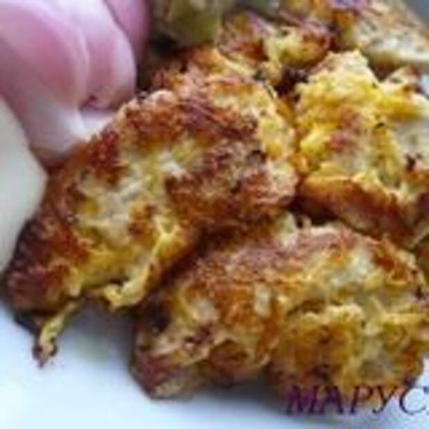 Куриные филейки в морковном кляре с гарниром