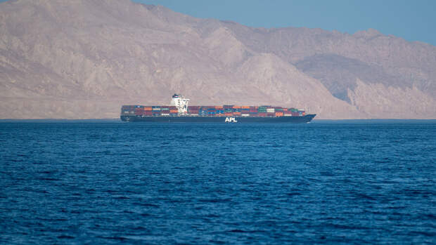 Тегеран перекрыл Ормузский пролив и обвинил США и Израиль в срыве перемирия