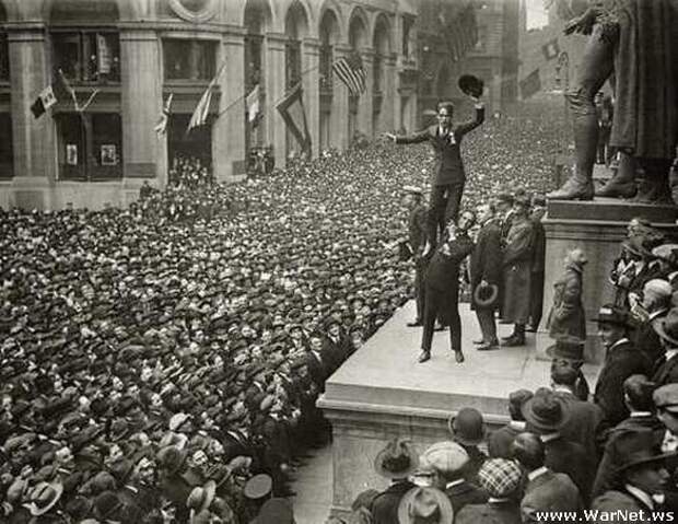 Чарли Чаплин и Дуглас Фербенкс, 1918 история, редкие, фото