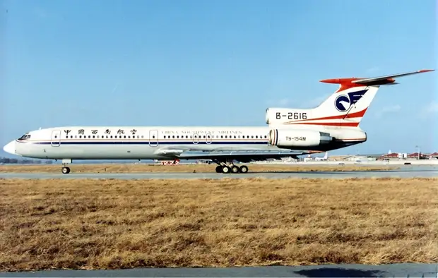 Файл:China Southwest Airlines Tupolev Tu-154M Maiwald.jpg