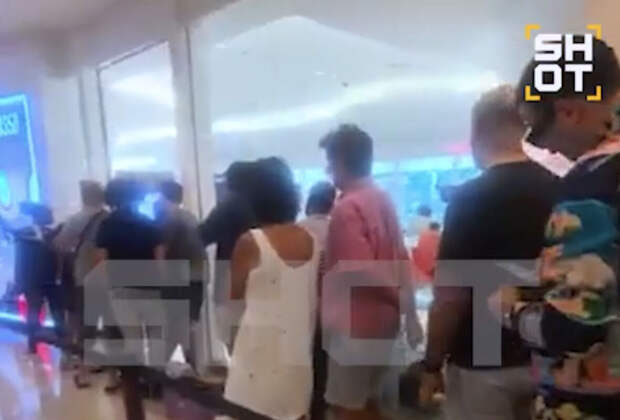 SHOT: россияне раскупили почти все билеты на рейсы из Дубая в Москву