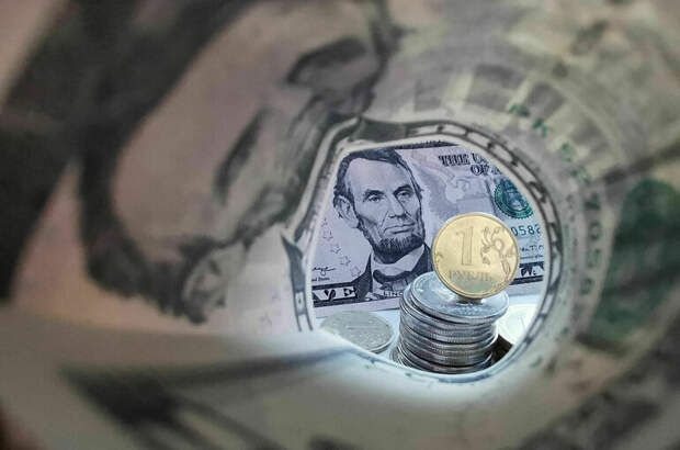 Депутат Аксаков не исключил резкого падения доллара