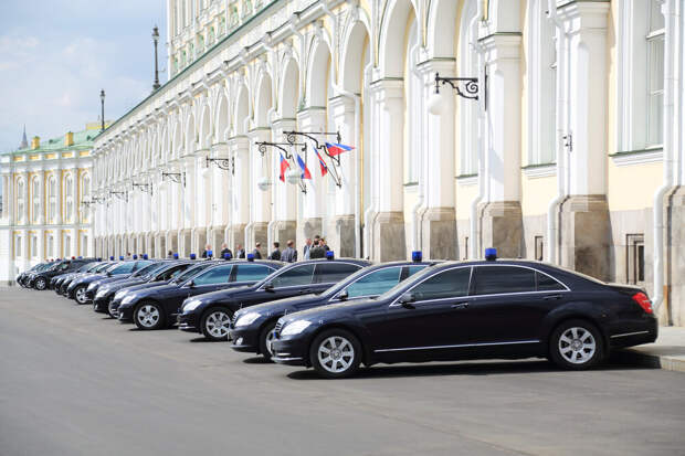 Так думал депутат - избранник, летя с мигалкой в БМВ!