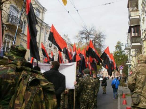 Говорит Горловка: Ополченцы по просьбе Киева ликвидируют нацбатальоны
