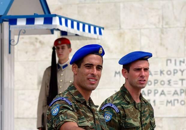 Отзвуки древних традиций: Эвзоны - греческая Президентская Гвардия (34)
