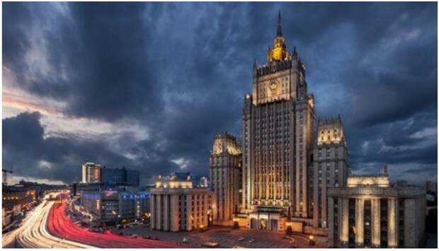 Перестаньте помогать Америке! Юрий Селиванов Перестаньте помогать Америке! Юрий Селиванов