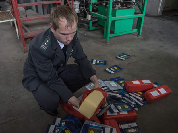 http://image.newsru.com/pict/id/large/1760092_20150810142239.gif