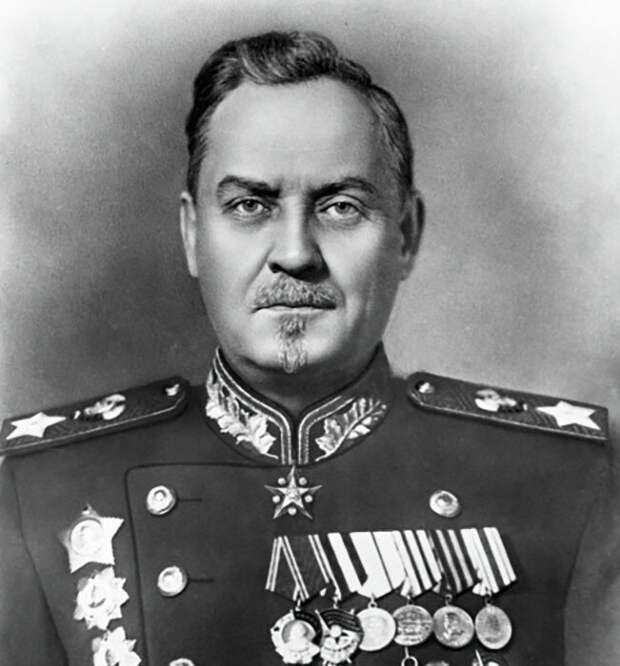 Как Николай Булганин стал Маршалом Советского Союза по стечению обстоятельств