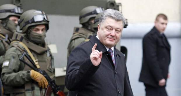 Украина не перестаёт смешить: Порошенко: Когда Петр I рубил для России окно в Европу, Украина уже входила в дверь Украина не перестаёт смешить: Порошенко: Когда Петр I рубил для России окно в Европу, Украина уже входила в дверь