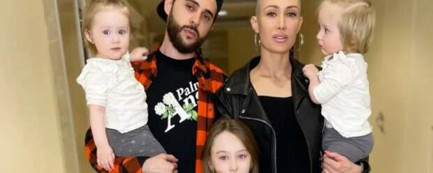 Экс-участница «Дома-2» Алена Ашмарина побрилась налысо ради дочери