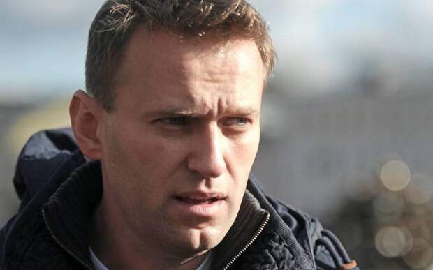 «Это не возвращение в Россию, а изгнание из Германии» – западные читатели о Навальном