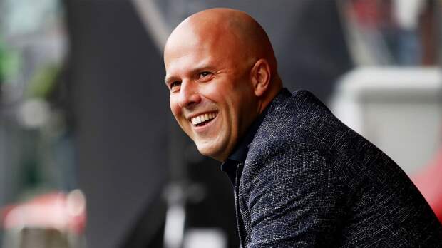 Боссы «Ливерпуля» планируют продолжать сотрудничать со Слотом и хотят построить вокруг него успешную команду