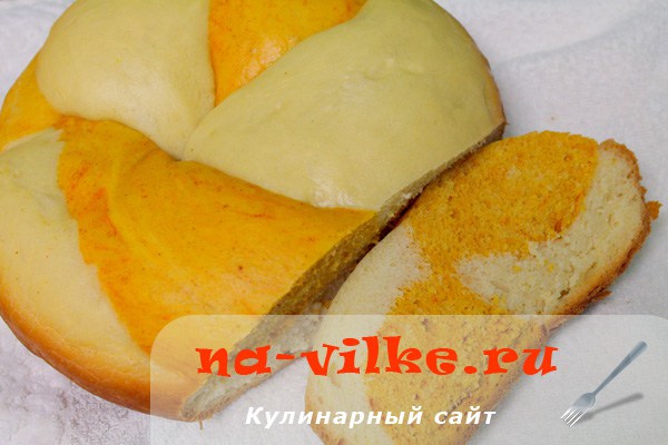 Хлеб с паприкой в мультиварке