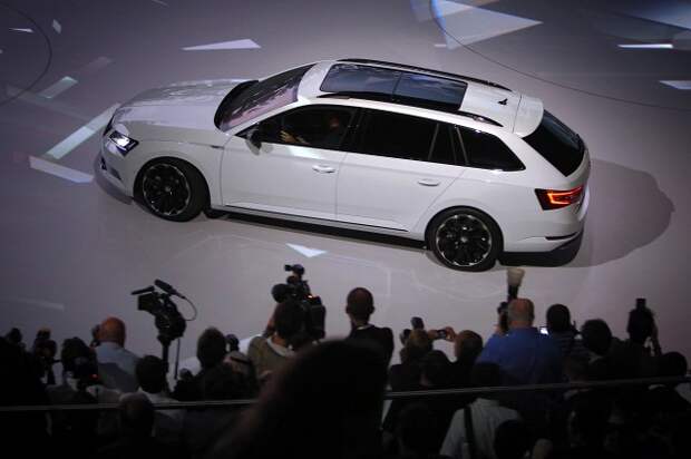 Новый универсал Skoda Superb Combi