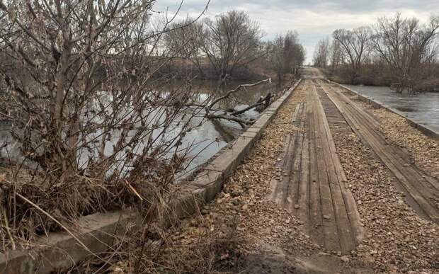 В Кораблинском и Рыбновском районах освободились от воды два моста