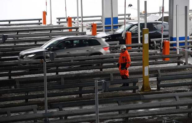 Закон о платных дорогах в России назвали антинародным